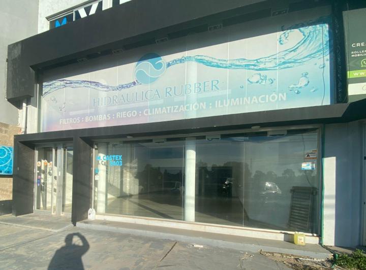 Local comercial · 400m² · 2 Ambientes