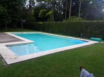 Casa de 4 ambientes, Berazategui · Casa en Alquiler - San Juan