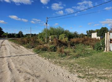 Terreno · 717m² · Rondeau Entre Bv Pueyrredon y Yapeyu, Amplio Terreno de 717 m²