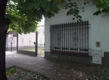 Casa de 5 ambientes, Lomas de Zamora · Casa en Venta