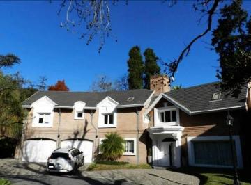 Casa de 8 ambientes, Escobar · Exclusiva Casa C/detalles de Categoría - Los Angeles Village - Ing. Maschwitz - Escobar