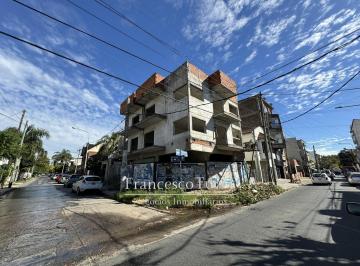 Edificio · 50m² · 4 Cocheras · Edificio a Concluir, 4 Departamentos con Cocheras y Local