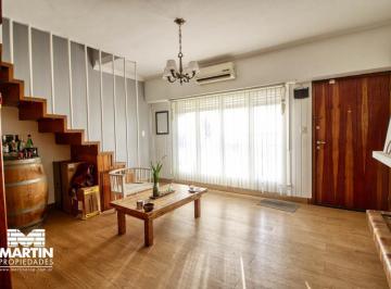 Casa · 110m² · 4 Ambientes · Lindo Dúplex 4 Ambientes con Jardín y Cochera - Martínez