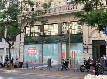 Local comercial · 301m² · Roque Saenz Peña 943