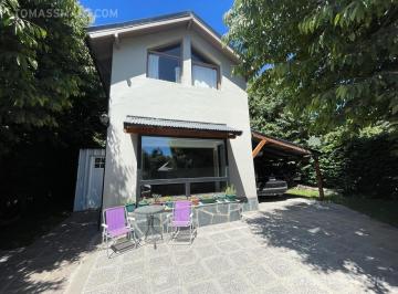 Casa · 265m² · 4 Dormitorios · 2 Cocheras · Casa - Bariloche