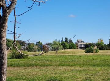 Terreno · 1372m² · Lote en Venta con Vista a Cancha de Golf en Medal C. C