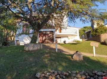 Casa · 187m² · 5 Ambientes · 1 Cochera · Venta - C. Paz - V. Lago - Linda Casa - Pil - 400 m Lago - 3dorm C/dep. D/s - 4 Bñs - Sup. Cub.187 m² - Sup. Terr. 208 m²