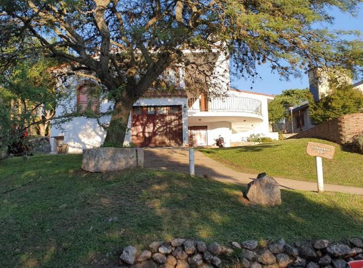 Casa · 187m² · 5 Ambientes · 1 Cochera