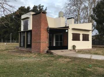Casa · 1536m² · 2 Dormitorios · 1 Cochera · Zona Quintas