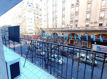 Departamento · 267m² · 6 Ambientes · 1 Cochera · Av Alvear y Ayacucho. Espectacular Piso con Balcón y Cochera en Venta y Alquiler