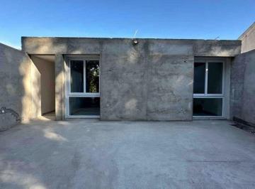 Casa de 3 ambientes, Neuquén · Casa 2 Dorm - a Estrenar