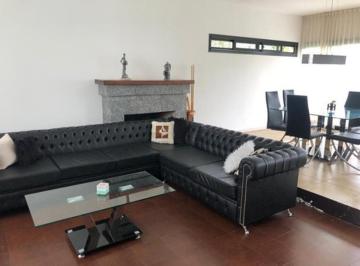 Casa · 200m² · 4 Ambientes · Casa a La Venta en Fincas de Iraola I