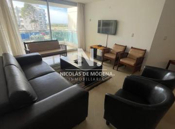 Foto1 · Apartamento en Venta de 3 Dorm. y Dependencia en Punta del Este
