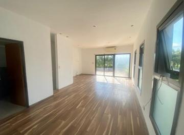 Casa · 260m² · 5 Ambientes · 1 Cochera · Casa en Venta en Fincas de Iraola II