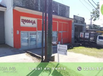 Local comercial de 7 ambientes, Villa Gesell · Local Comercial en Venta - en Excelente Ubicacion - Villa Gesell