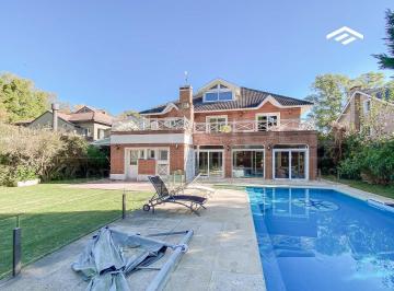 Casa · 450m² · 6 Ambientes · 1 Cochera · Casa en Venta St Thomas Sur Canning - Permuta X Menor Valor