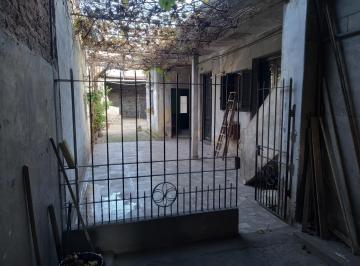 Casa de 5 ambientes, Lanús · Casa o Galpón Deposito