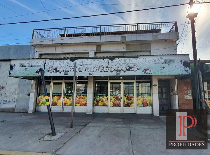 Local comercial · 386m² · 4 Dormitorios