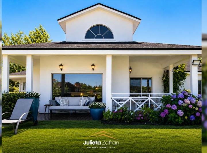 Casa · 380m² · 5 Ambientes