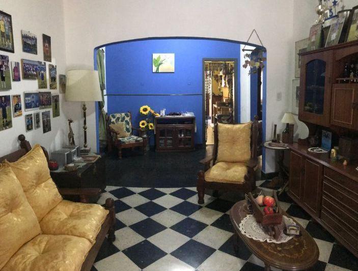 Casa · 136m² · 4 Ambientes · 2 Cocheras