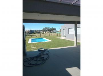 Casa · 100m² · 4 Ambientes · 1 Cochera · Brisanova a Estrenar