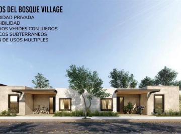 Casa · 119m² · 5 Ambientes · 2 Cocheras · Casa en Claro del Bosque Village 2 Dorm. con Patio