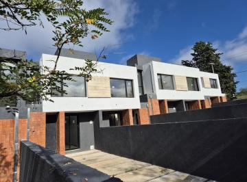 Casa · 85m² · 2 Dormitorios · 1 Cochera · Duplex a Estrenar - 2 Dorm. - Inversión