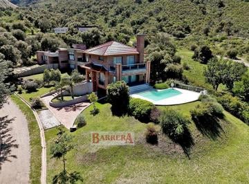 Casa · 242m² · 3 Ambientes · 3 Cocheras · Country Chumamaya Villa de Merlo San Luis Casa Colibrí
