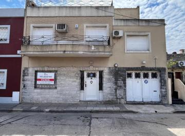 Casa · 223m² · 6 Ambientes · 1 Cochera · Casa en Venta en Villa Sarmiento