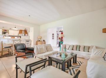 Casa · 141m² · 4 Ambientes · 2 Cocheras · Casa en Venta - Acacias Blancas - Ing. Maschwitz