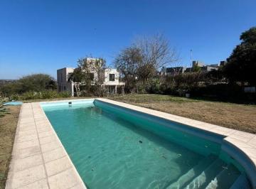 Casa · 298m² · 4 Ambientes · 2 Cocheras · Barrio Cerrado - Casa Categoria 3 Dorm Pileta - Villa Allende