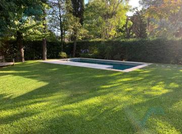 Casa · 66m² · 2 Ambientes · 1 Cochera · Casa en Venta en C. C Mapuche