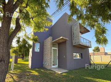 Casa · 140m² · 6 Ambientes · 1 Cochera · Casa 3 Dorm. Soldini. Los Viñedos.