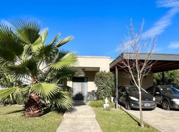 Casa · 165m² · 5 Ambientes · 2 Cocheras · Casa en Venta en San Rafael - Villanueva