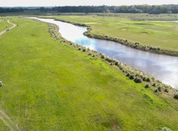 Terreno , Ezeiza · Lote de 3000 m² en Barrio Estancia Villa María, Zona Lagunas del Golf.