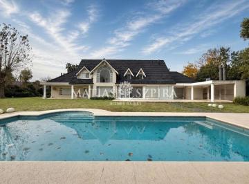 Casa · 440m² · 5 Ambientes · 2 Cocheras · Casa en Venta en San Diego