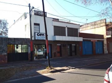 Casa · 255m² · 5 Dormitorios · Venta - Casa - 5 Dorm. - Azcuenaga - Rosario