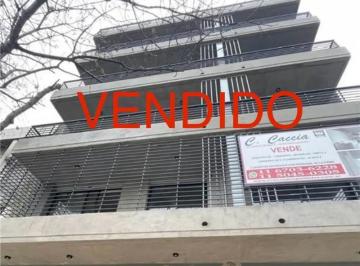 Departamento · 49m² · 2 Ambientes · Venta Departamento Monte Castro