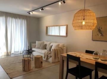 Casa · 132m² · 3 Ambientes · Distrito Sur, Duplex de 2 Dorm. en Planta Baja, 2 Baños, Cochera, Asador