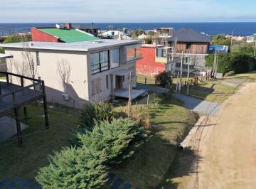 Casa de 4 ambientes, Uruguay · Casa - El Chorro