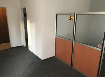 Oficina comercial de 4 ambientes, San Nicolás · Oficina en Alquiler Ultimo Piso con Balcon Terraza en El Microcentro