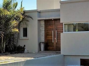 Casa de 6 ambientes, Costa Esmeralda · Venta Amoblada Piscina Sauna Casa Costa Esmeralda
