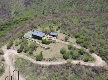 Casa · 100m² · 2 Ambientes · 3 Cocheras · 6 Ha en El Medio de La Naturaleza - Gran Oportunidad!