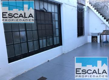 Casa · 40m² · 2 Ambientes · Casa Interna de 1 Dormitorio con Patio