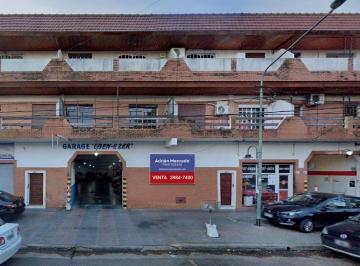 Edificio · 1848m² · 90 Cocheras · Ideal Inversor! Estacionamiento Más 2 Locales Comerciales.