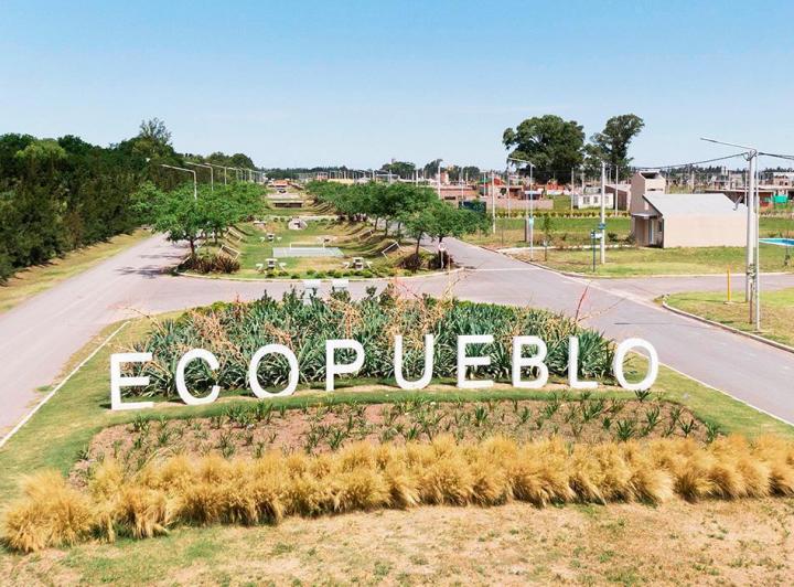 Terreno · 300m²