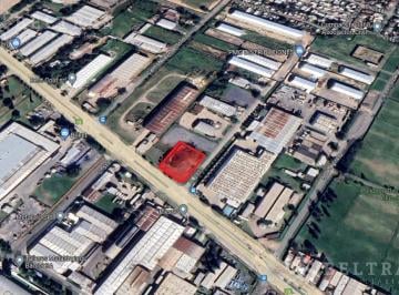 Bodega-Galpón · 150m² · Terreno en Sur
