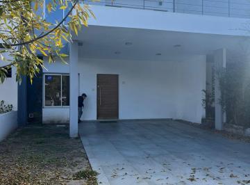 PH de 6 ambientes, Córdoba · Alquiler Duplex con Plieta Chacras del Norte