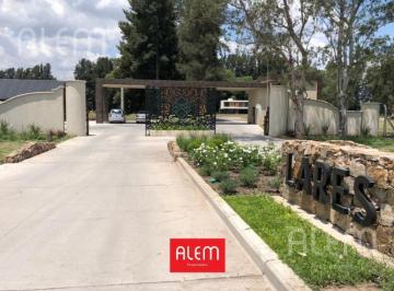 Terreno · 700m² · Lote en Venta en Canning
