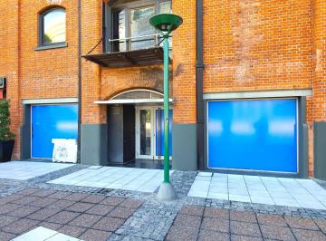Local comercial · 250m² · Local en Alicia Moreau de Justo 158